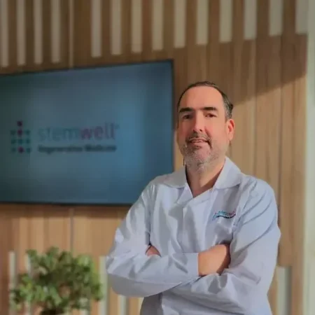 Dr. Camilo White